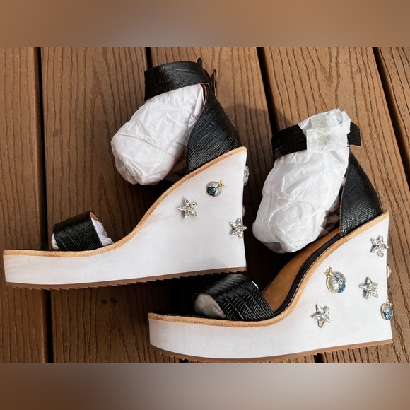 Bill Blass Rhinestone Wedge Sandals Women Size 8.5 NWT - Picture 9 of 13